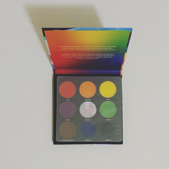 Morphe 9Q Love Matters Artistry Palette - Picture 3 of 12